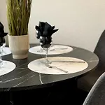 Luxury 2-bed Marina 公寓