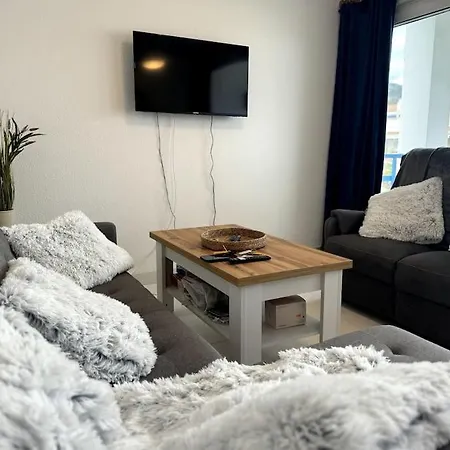 Luxury 2-bed Marina 公寓 阿尔考斯布里